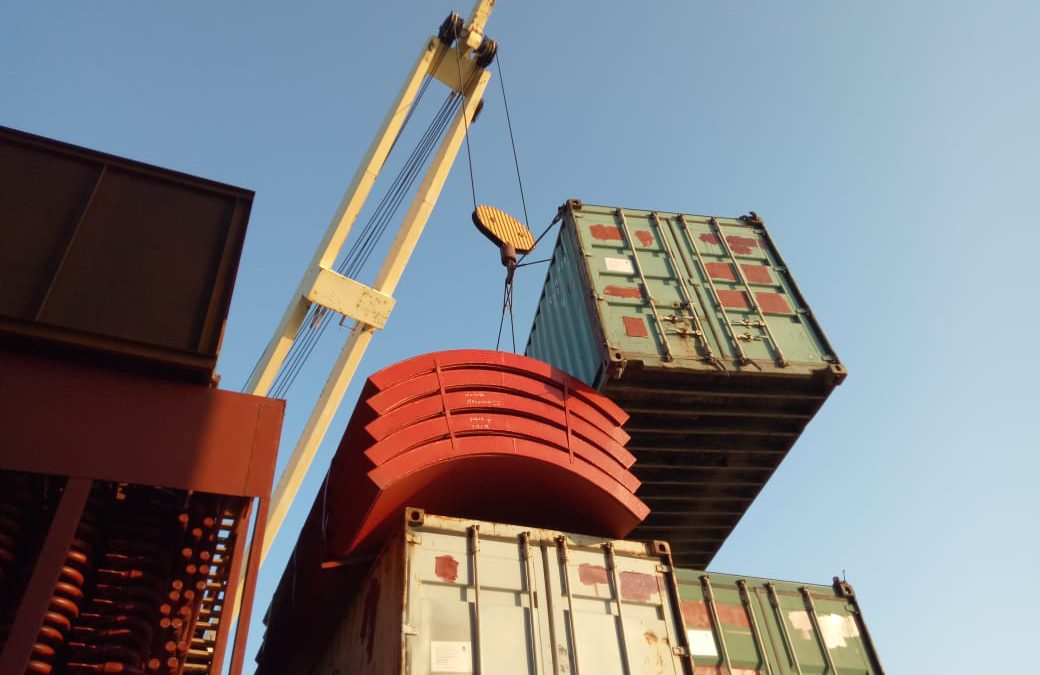 Kegiatan Bongkar Equipment