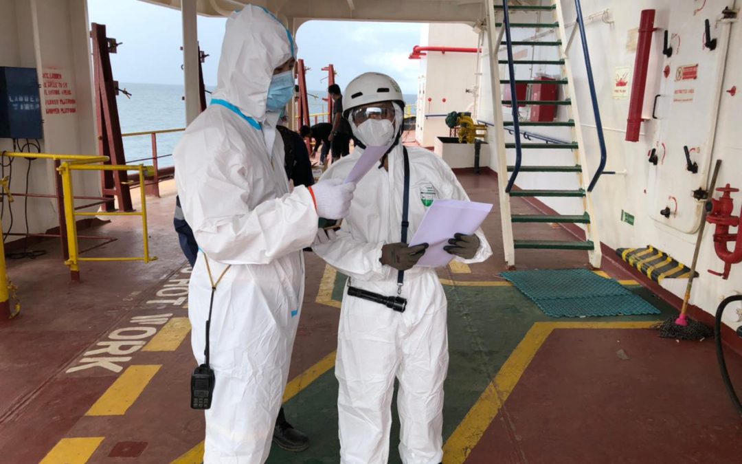 Proses Pengecekan Kebersihan Kapal